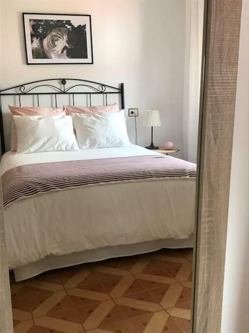 Apartamento Laura Сее Екстериор снимка